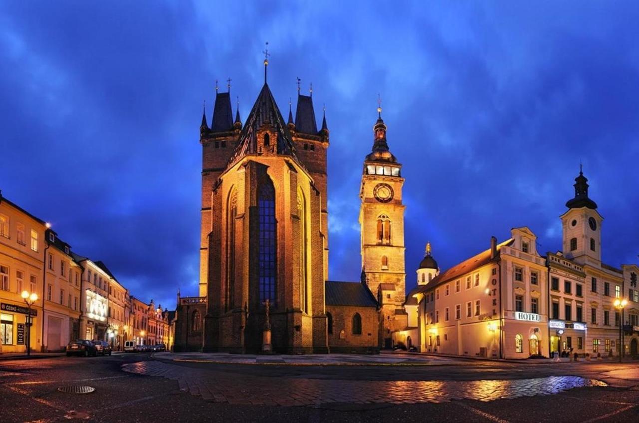 Studio Voluntário Hradec Kralove Exterior foto