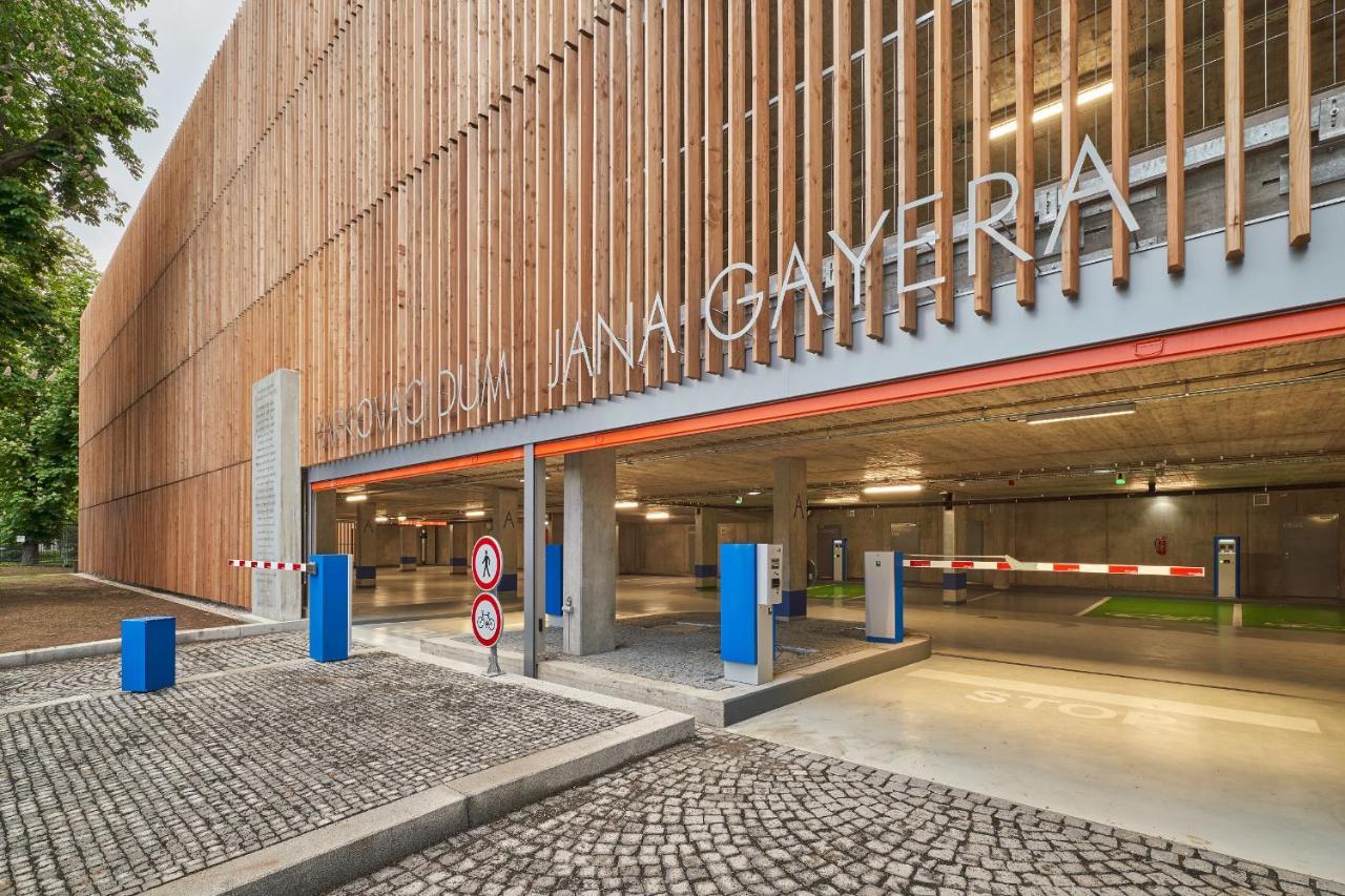 Studio Voluntário Hradec Kralove Exterior foto